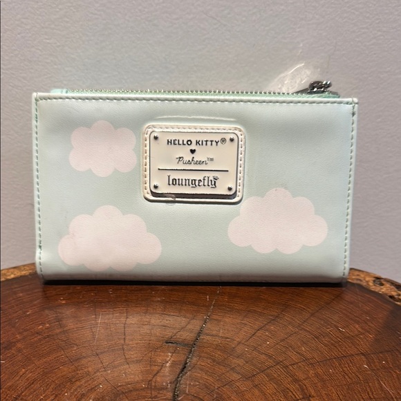 Hello Kitty ♥️ Pusheen loungefly Wallet Kawaii Sanrio zipper cards pocket - Picture 2 of 8